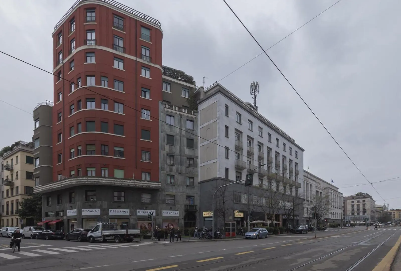 Central & Modern Porta Vittoria-Duomo Apartments By Rentopolis Милан
