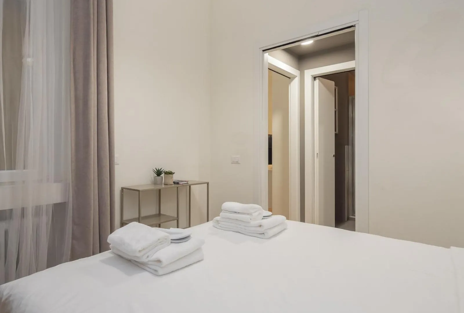 Central & Modern Porta Vittoria-Duomo Apartments By Rentopolis Milan