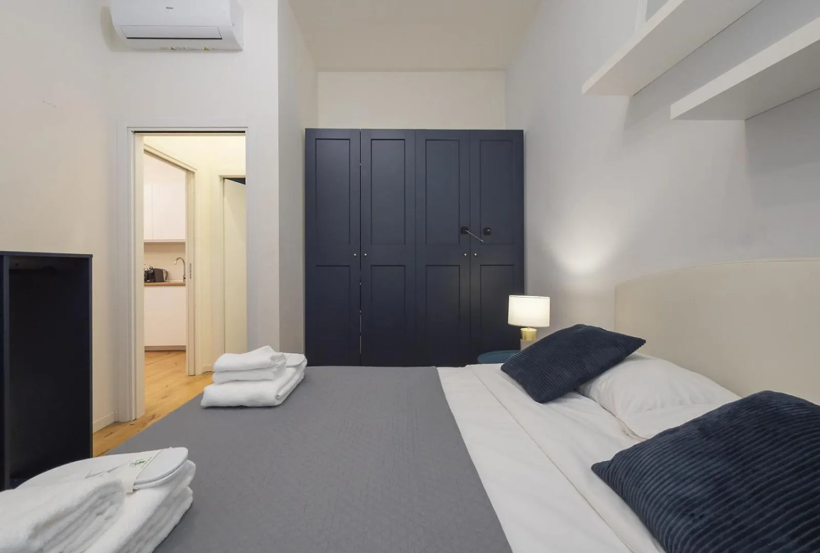 Central & Modern Porta Vittoria-Duomo Apartments By Rentopolis Milan