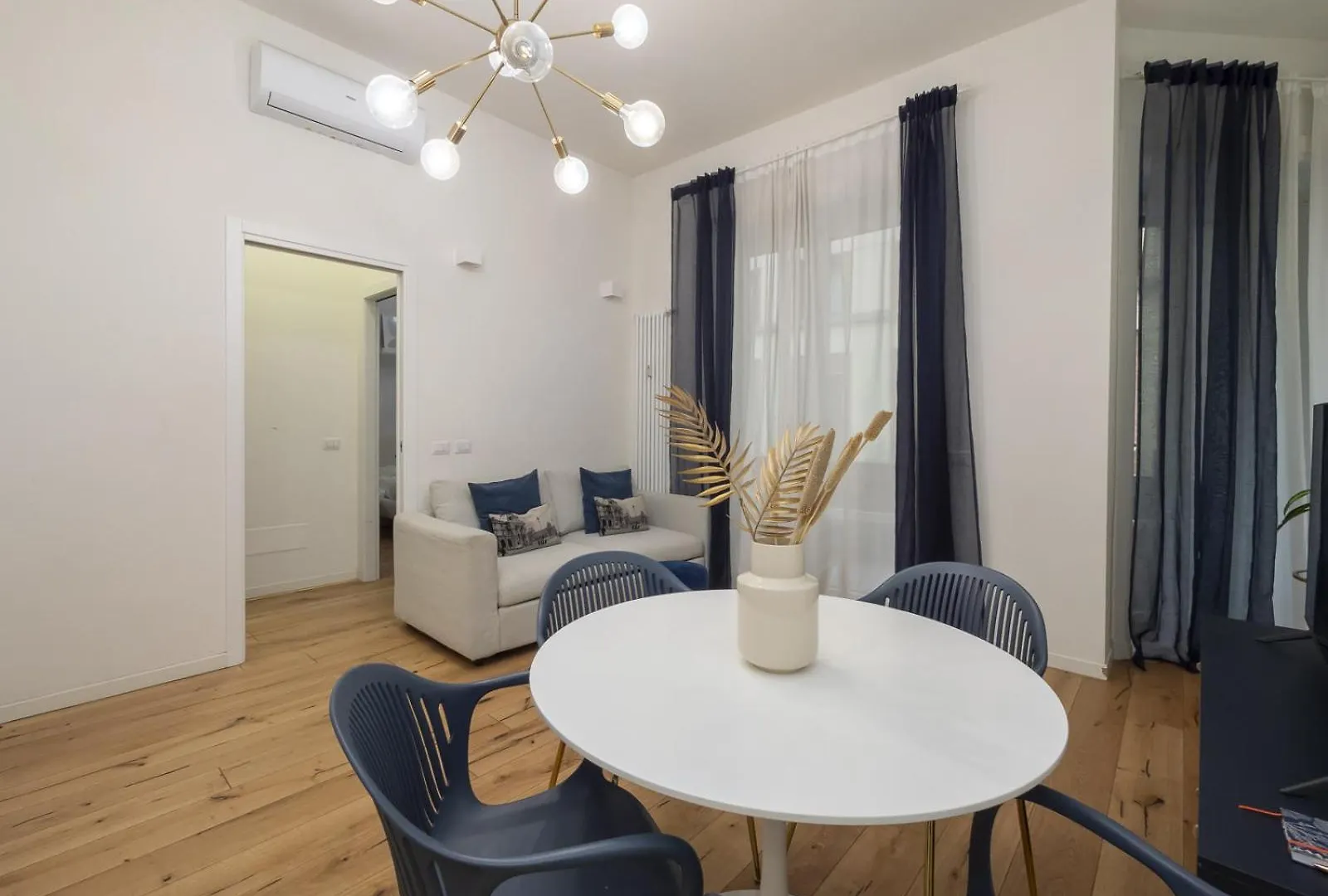 Central & Modern Porta Vittoria-Duomo Apartments By Rentopolis Milan 0*,  Italy