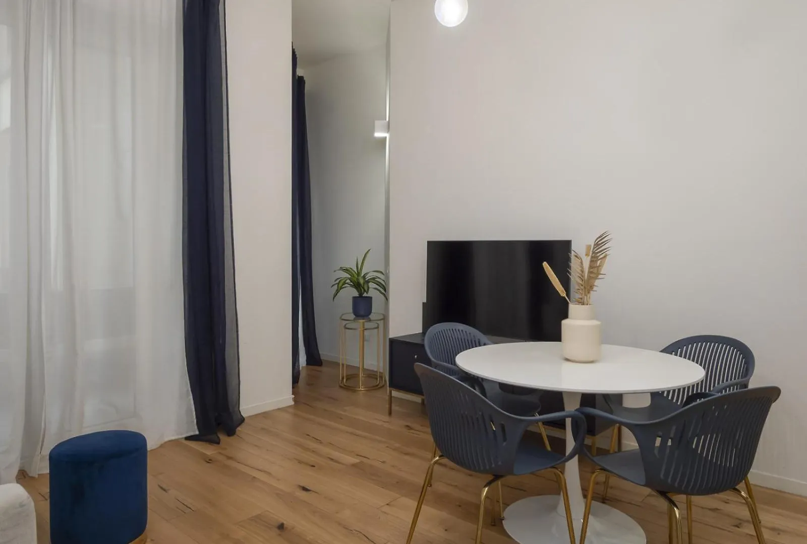 Central & Modern Porta Vittoria-Duomo Apartments By Rentopolis 米兰 0*,